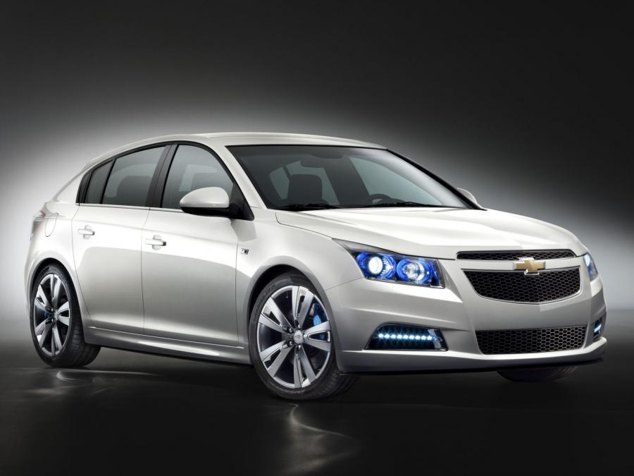  Chevrolet Cruze Hatchback Concept 2010 года  (фото 18 из 18)